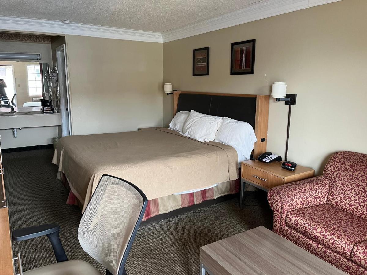 Southern Lodge Orangeburg Esterno foto